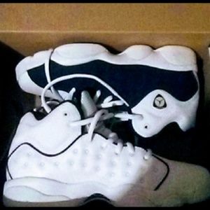 Jordan jumpman team 11